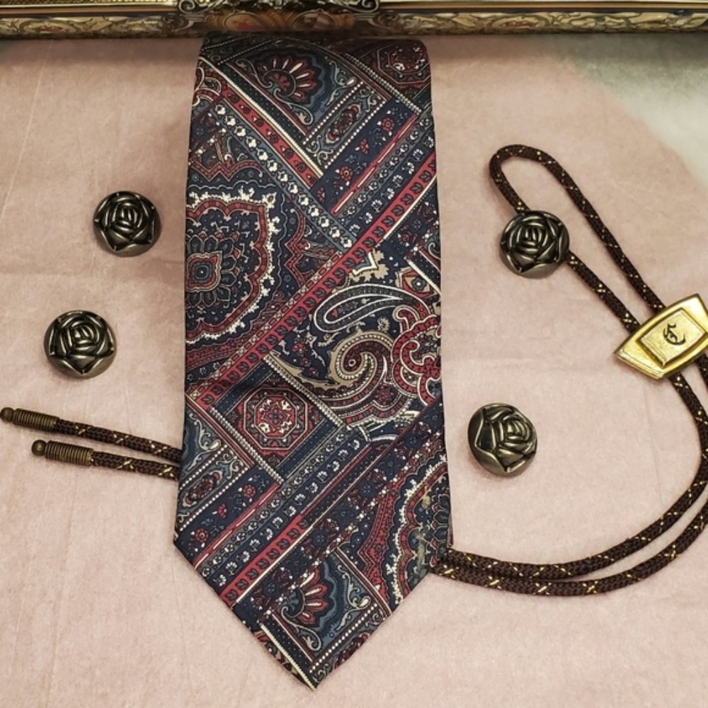 Vintage Christian Dior silk tie